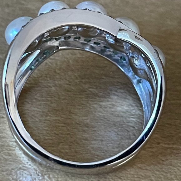 H 925 China 5 Pearl Ring with Green Gemstones - Picture 7 of 7